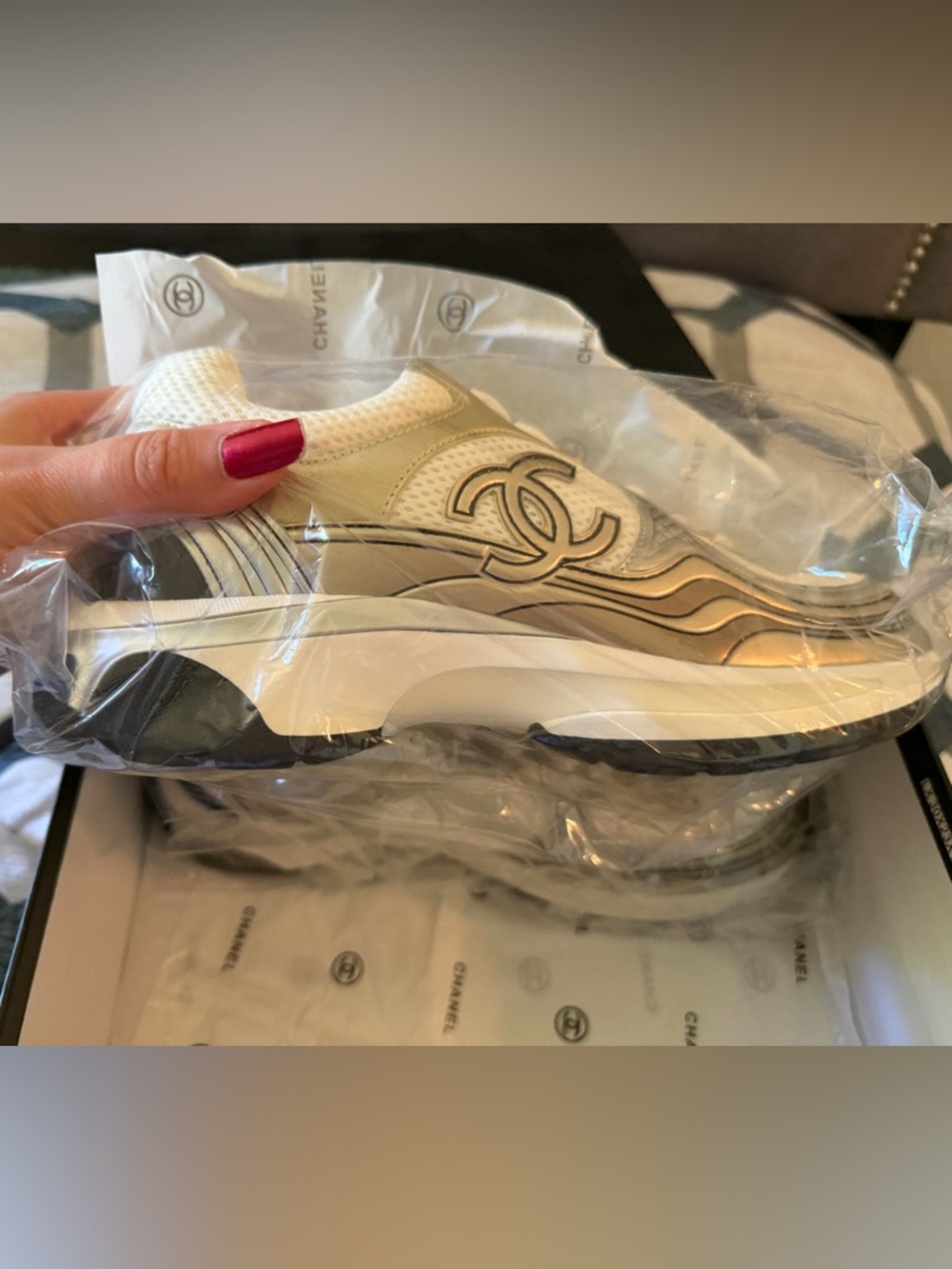 CHANEL White and Gold Low-Top Sneakers No BOX - Picture 2 of 8